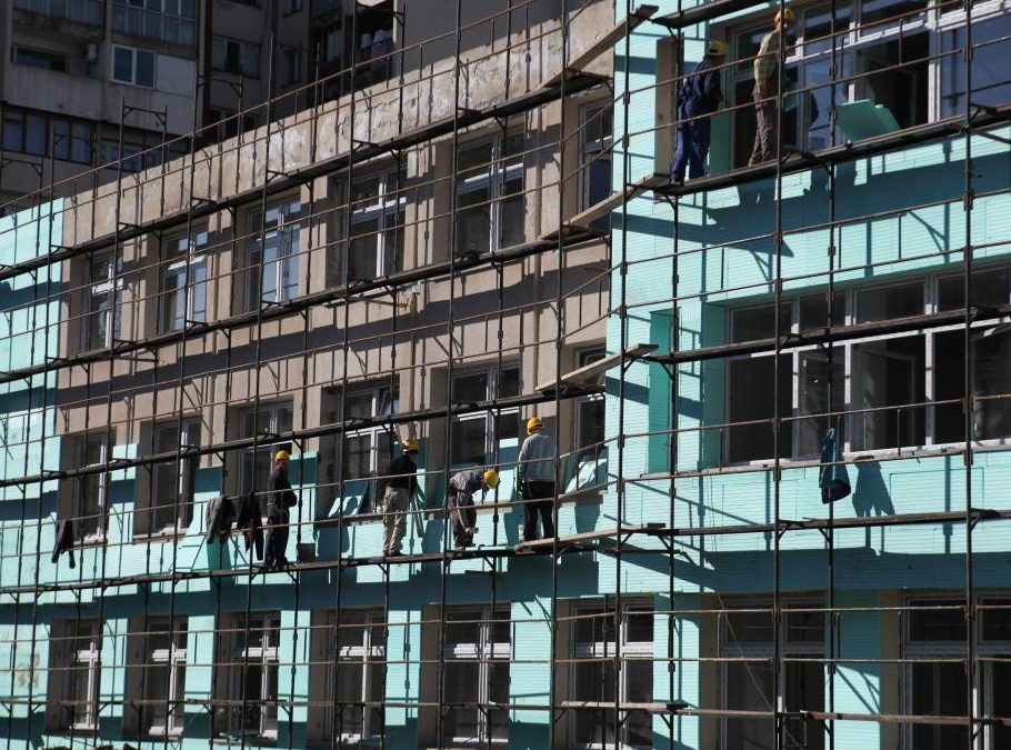 Националната програма за енергийна ефективност на многофамилни жилища продължава