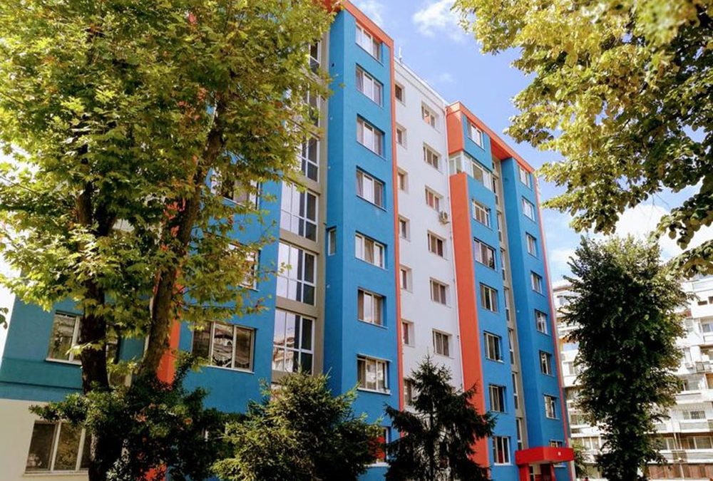 Възниква проблем с остъкляването на тераси при санирането в Пловдив