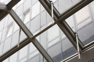 Технология за прозорци Geze – решения, отговарящи на всички нормативни изисквания към естественото димоотвеждане.