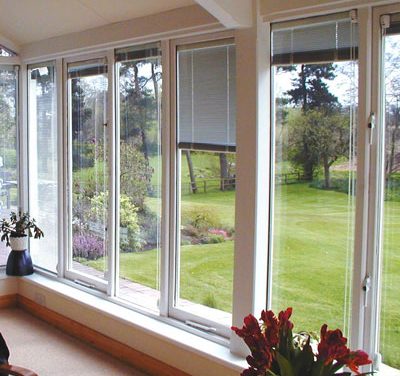 Усъвършенствана система за вградени венециански щори