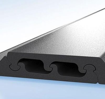 Иновативен изолиращ профил за врати