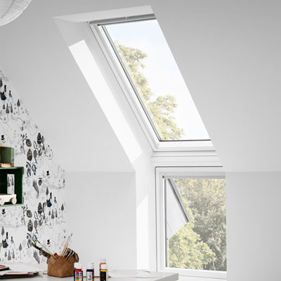 Комбинирани покривни и фасадни прозорци от Velux за повече светлина