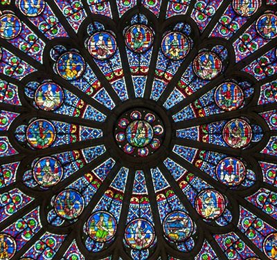 Saint-Gobain ще помага за възстановяването на стъклописите по прозорците на Notre Dame