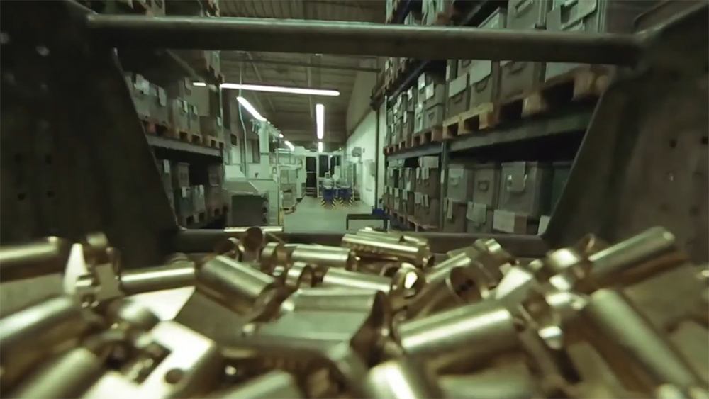 Решения в областта на заключващите устройства и механизми