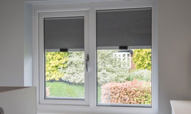 Нови плисирани затъмняващи щори от Morley Glass