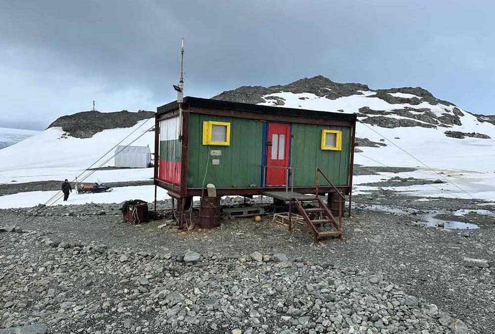 Ролпласт – износ на прозорци на всички седем континента