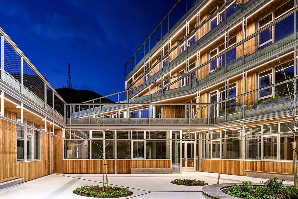 Прозорци и врати в University of Mondragón