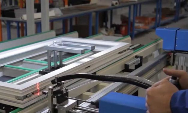 Монтажна станция Artikon WS 131 за производство на PVC дограма