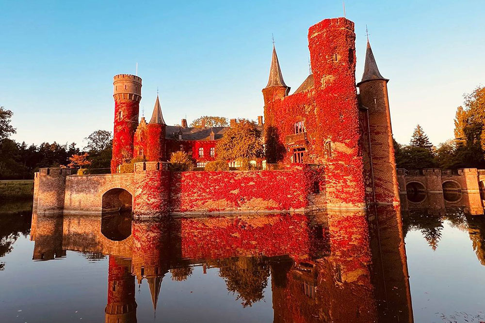 Историческа реставрация на замъка Винендаеле с вакуумния стъклопакет Fineo