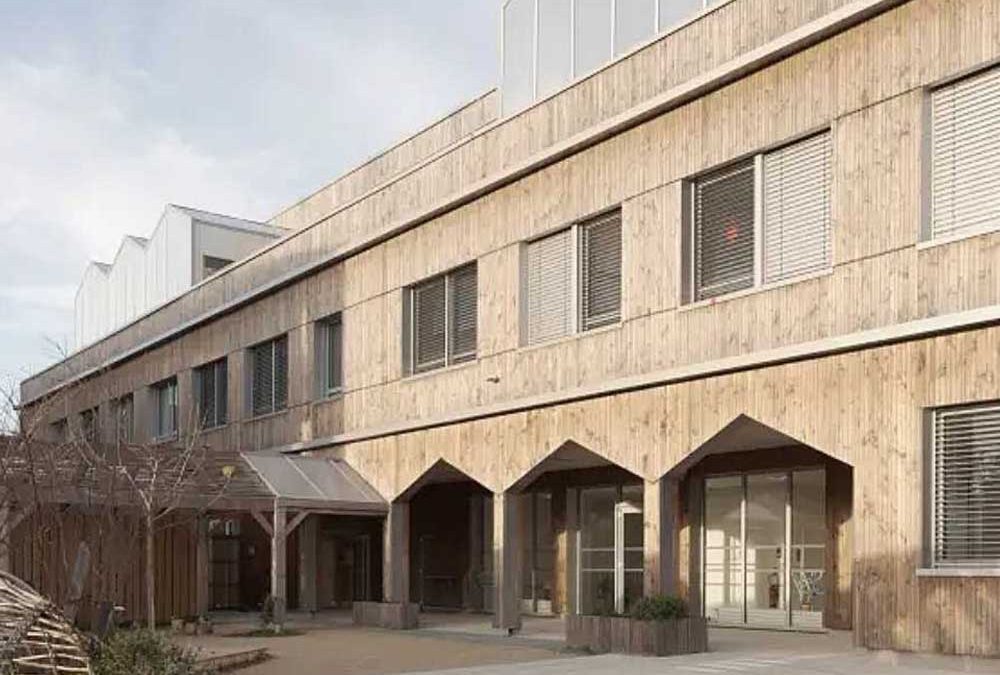 Венециански щори Warema за начално училище в Нант